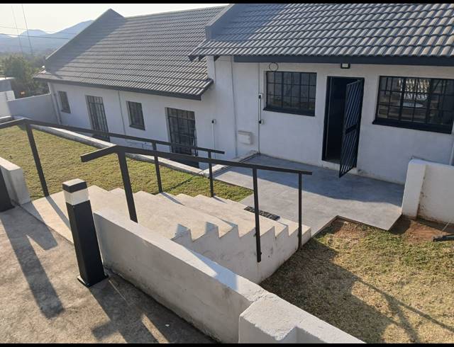 3 BEDROOM HOUSE FOR SALE IN CASHAN